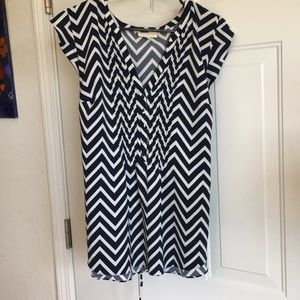 ModCloth pleated and chevron sleeve less blouse